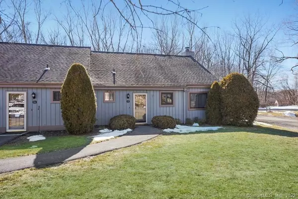 1 Nutmeg Lane #1, Brookfield, CT 06804