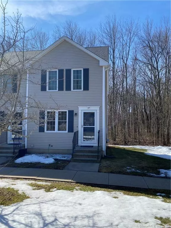 Wallingford, CT 06492,37 White Tail Lane #37