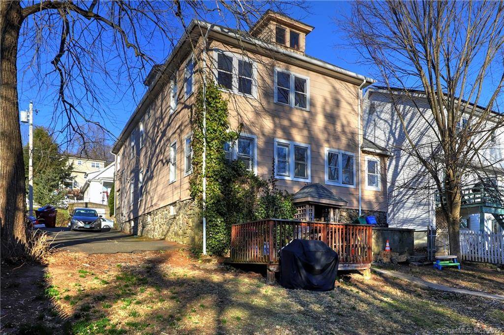 31 Neagle Street, Naugatuck, CT 06770