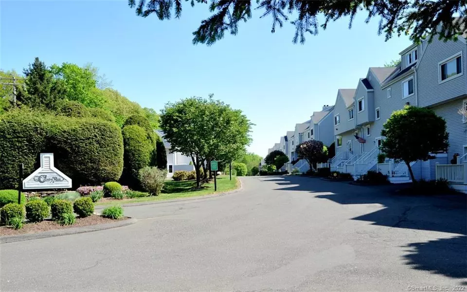 37 Country Place #37, Shelton, CT 06484