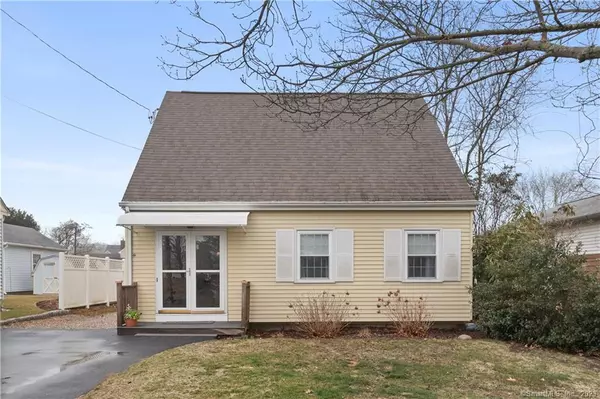 41 Neptune Drive, Old Saybrook, CT 06475