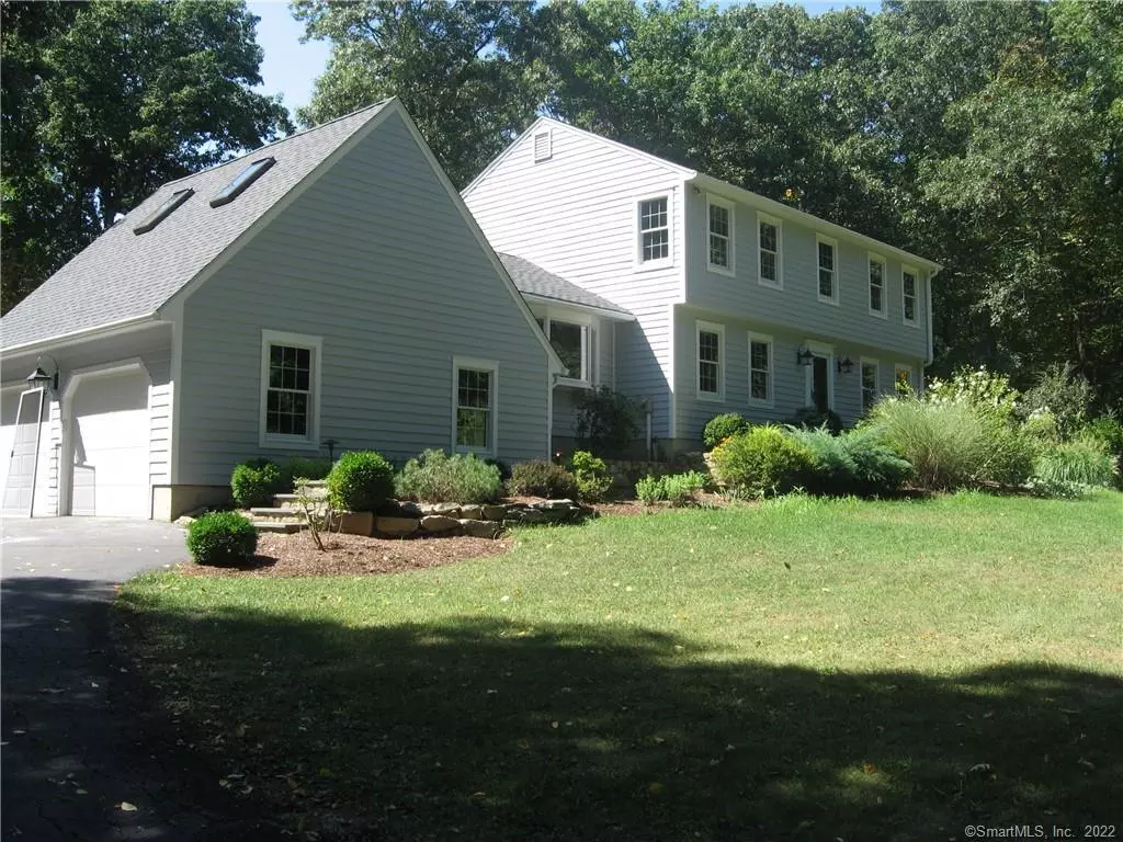 Weston, CT 06883,42 Hackberry Hill Road