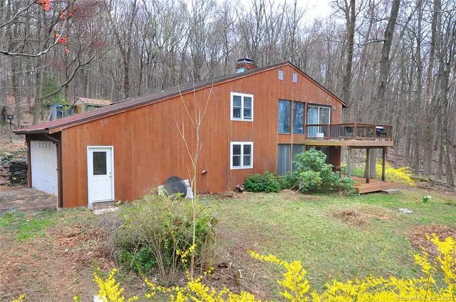 6 Cemetery Road, Canton, CT 06019