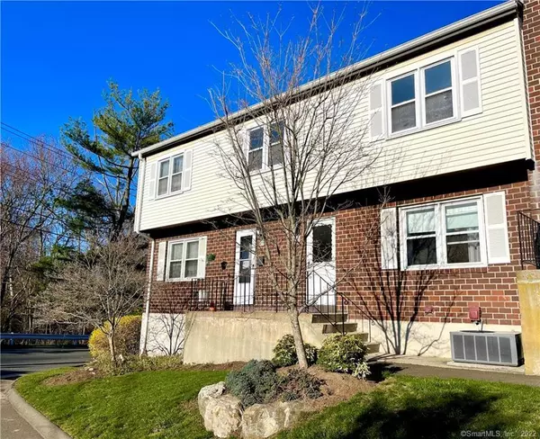 30 Savin Park #30, West Haven, CT 06516