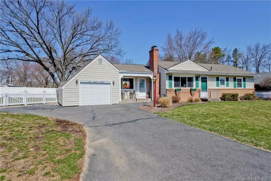 170 Ridgeview Circle, Ludlow, MA 01056