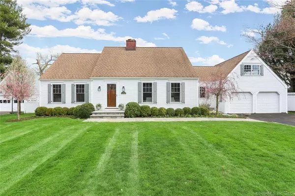 154 Ocean Drive East, Stamford, CT 06902