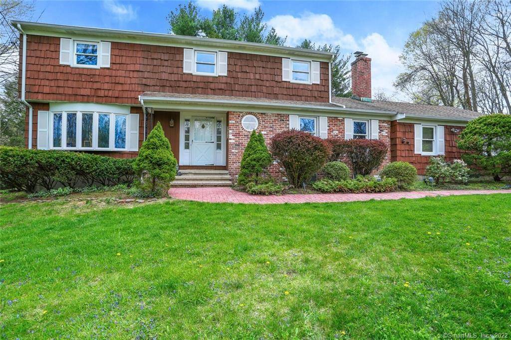 7 Carriage Drive, Norwalk, CT 06850