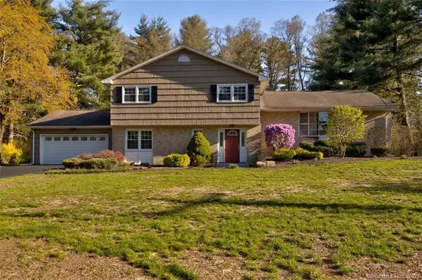 71 Craigemore Circle, Avon, CT 06001