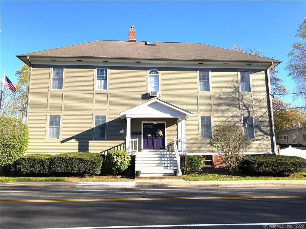 Guilford, CT 06437,103 Boston Street #B