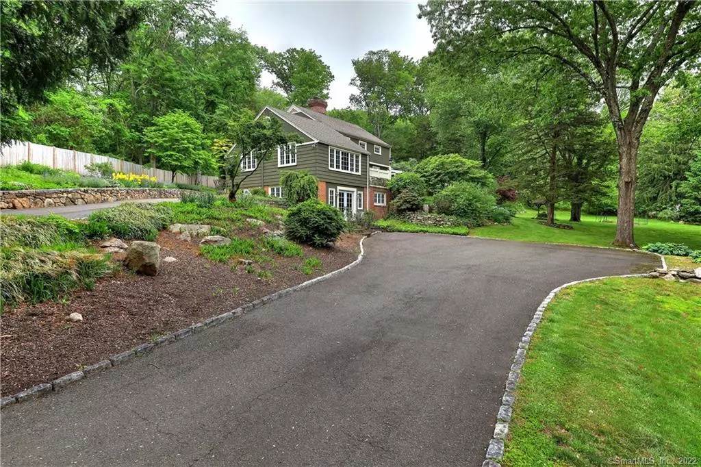 Trumbull, CT 06611,18 Hedgehog Road