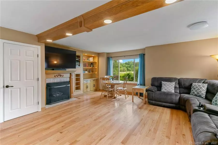 77 Silo Way #77, Bloomfield, CT 06002