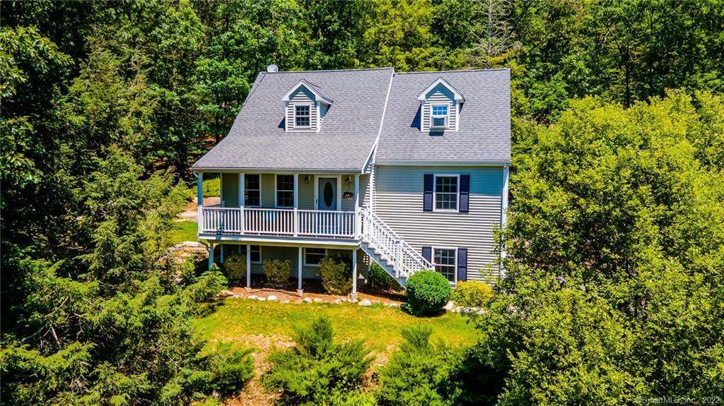 26 Rosemarie Lane, Bozrah, CT 06334