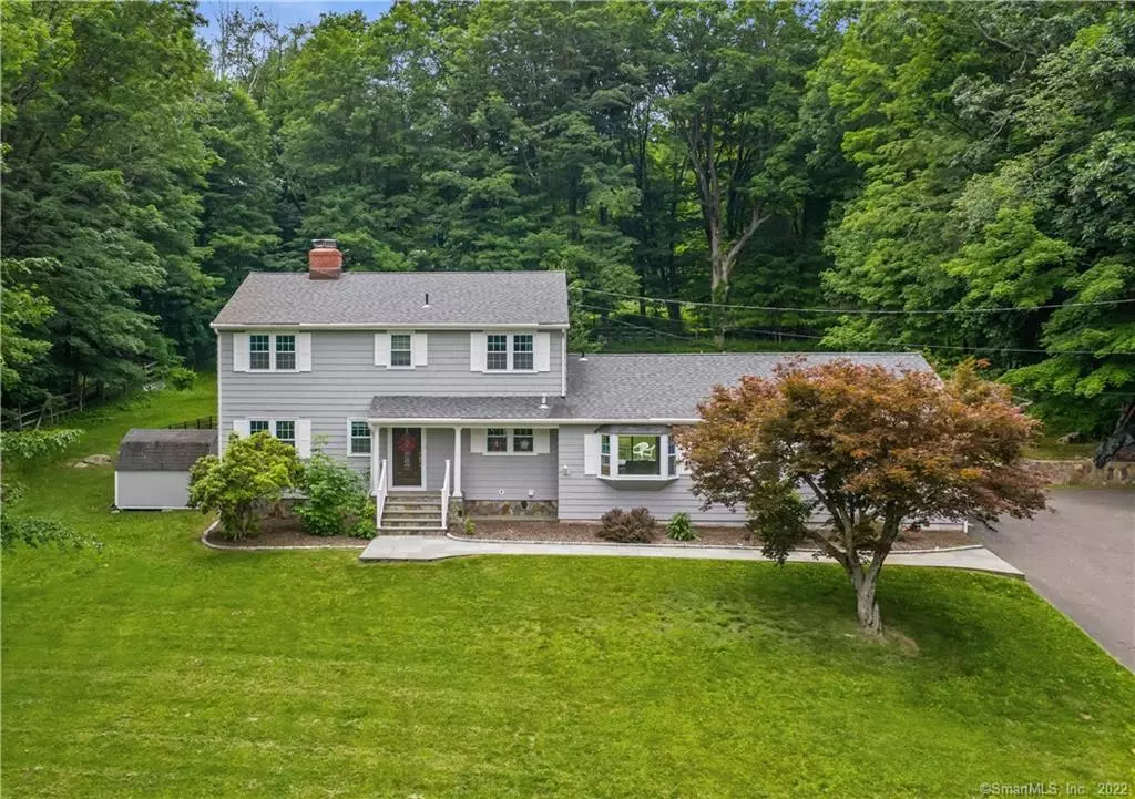 Ridgefield, CT 06877,26 Flat Rock Drive