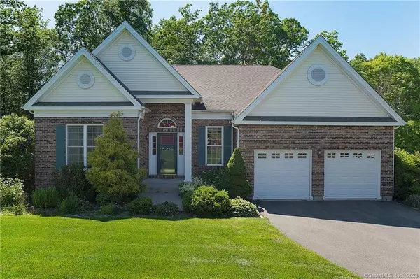 15 West Hill Road, Bloomfield, CT 06002