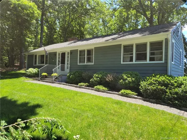 39 Arrowhead Road, Wilton, CT 06897