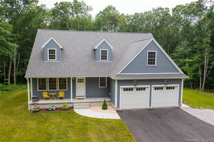 20 Cottage Lane, Waterford, CT 06385