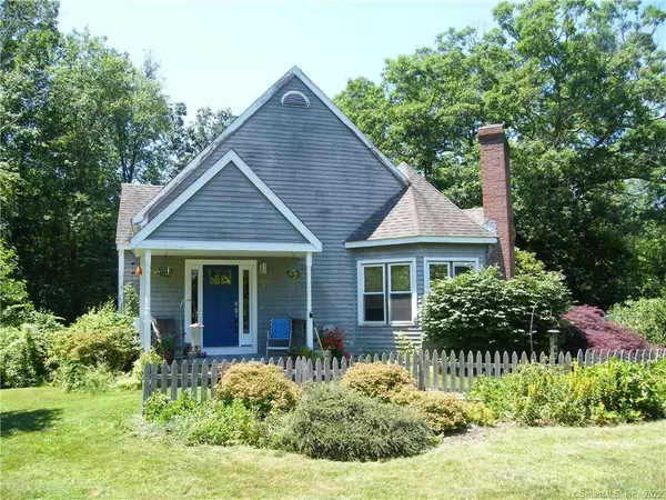 2 Pinewood Trail, Deep River, CT 06417