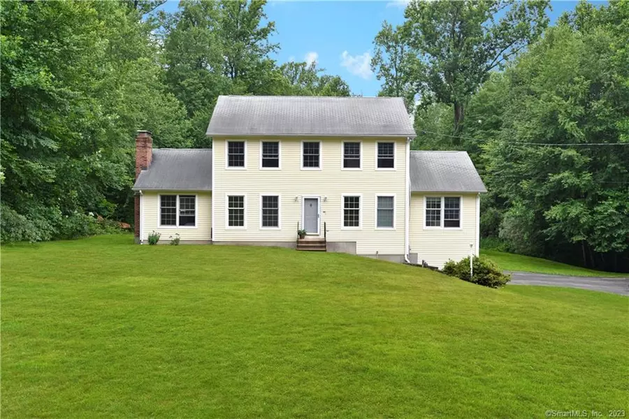 66 Hogs Back Road, Oxford, CT 06478