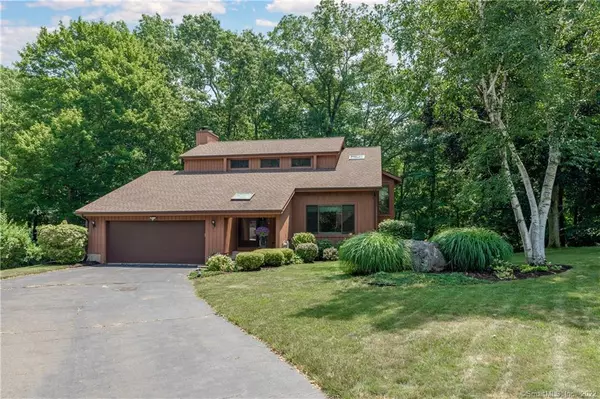 Cheshire, CT 06410,45 Bear Path Court