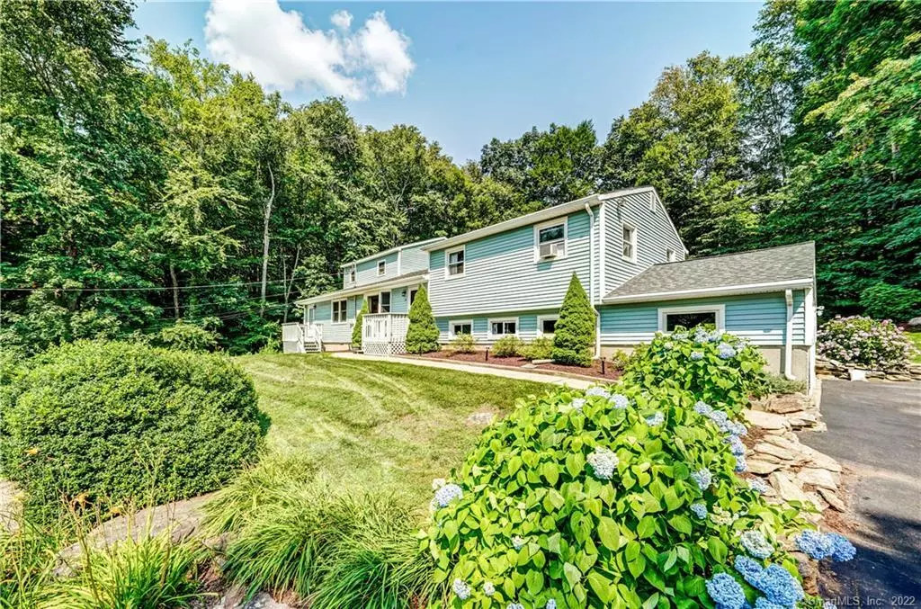 Monroe, CT 06468,33 Benedict Road