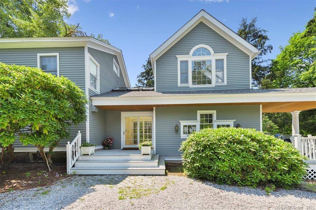 69 Lovers Lane, Madison, CT 06443