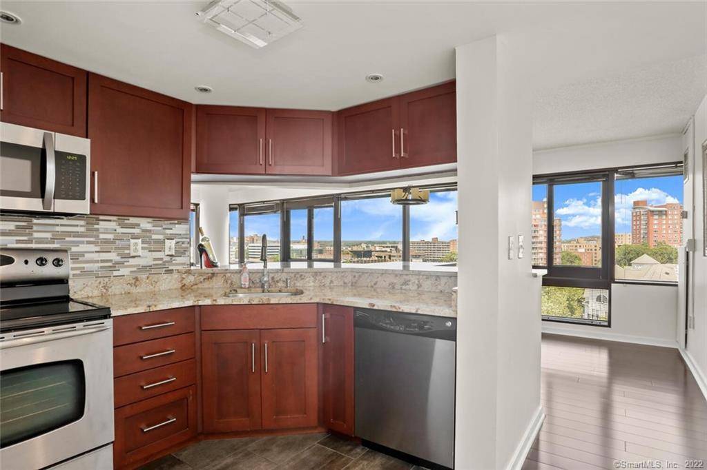 127 Greyrock Place #901, Stamford, CT 06901