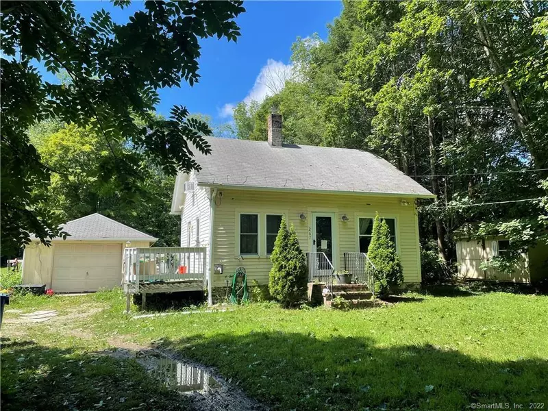 267 Phoenixville Road, Chaplin, CT 06235