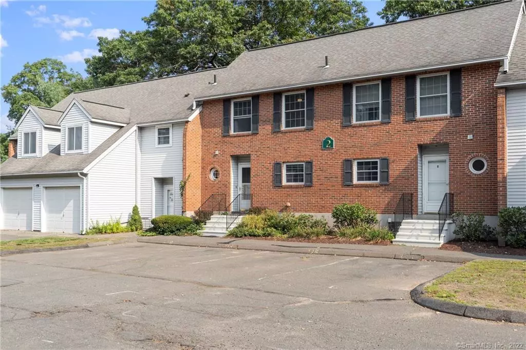 Plainville, CT 06062,190 Tomlinson Avenue #2D