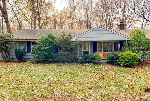 32 Deer Hill Road, Redding, CT 06896