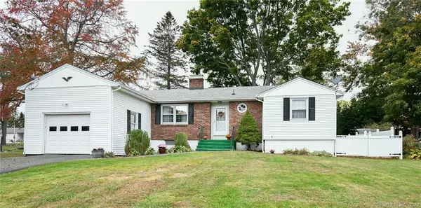 7 Colonial Drive, Prospect, CT 06712