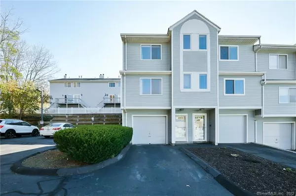 200 Stonefield Drive #12, Waterbury, CT 06705