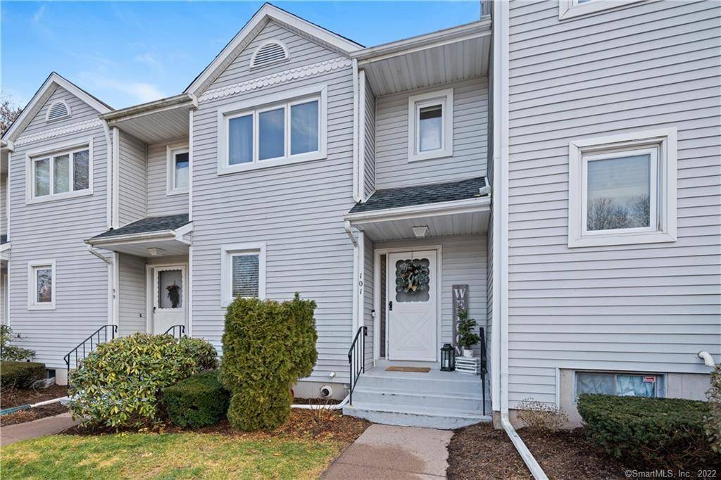 101 Oak Ridge Drive #101, Windsor Locks, CT 06096