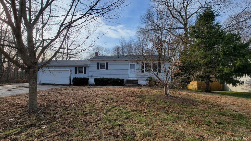 13 Lake Street, Ledyard, CT 06339