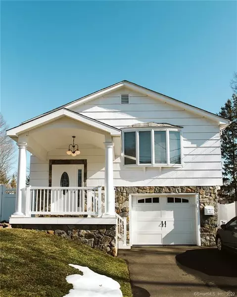 75 Colonial Boulevard, West Haven, CT 06516