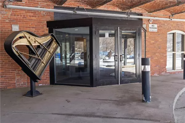 92 Main Street #408, Deep River, CT 06417