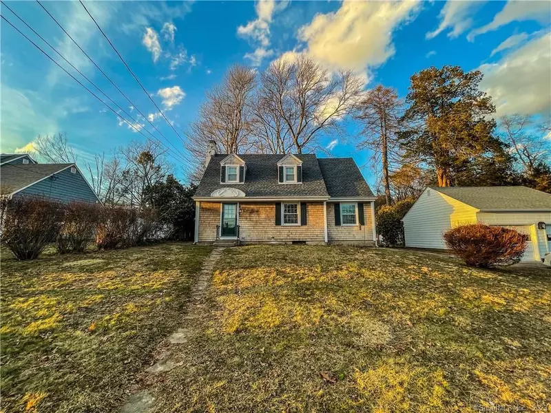 6 Best View Road, Waterford, CT 06375