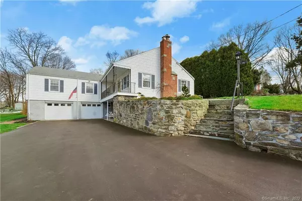 76 Parkway Drive, Trumbull, CT 06611