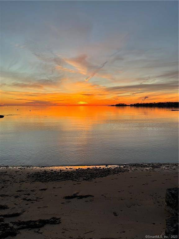 33 Sagamore Cove Road, Branford, CT 06405