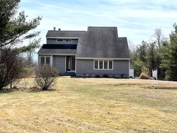 8 Vienna Lane, Clinton, CT 06413