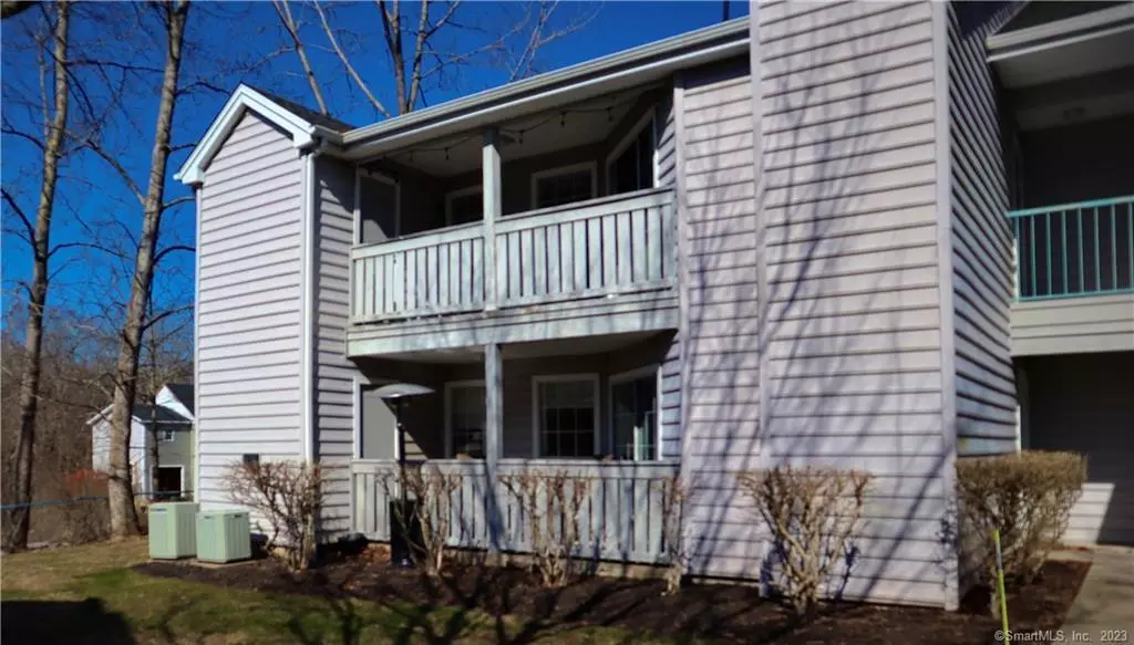 9 Chase Oak Court #7, Groton, CT 06340