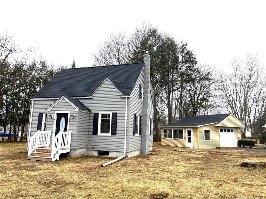 8 Fern Street, Windsor Locks, CT 06096