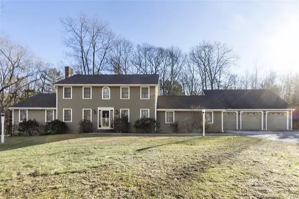 26 Center Road, Woodstock, CT 06281