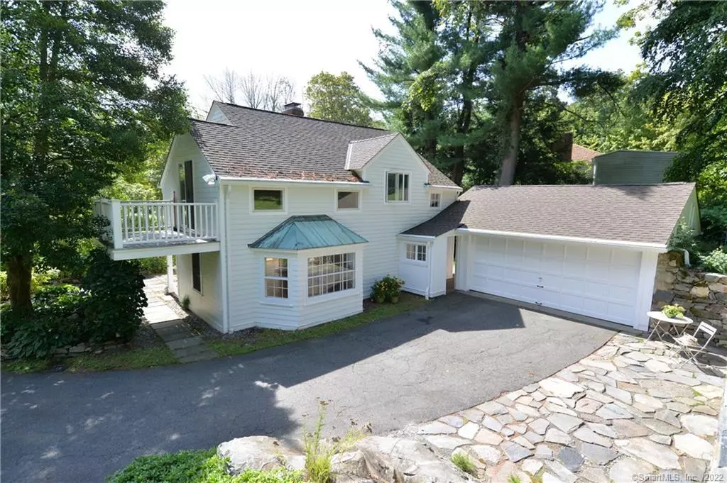 Redding, CT 06896,95 Peaceable Street