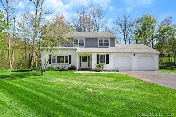 29 Innis Lane, Greenwich, CT 06870
