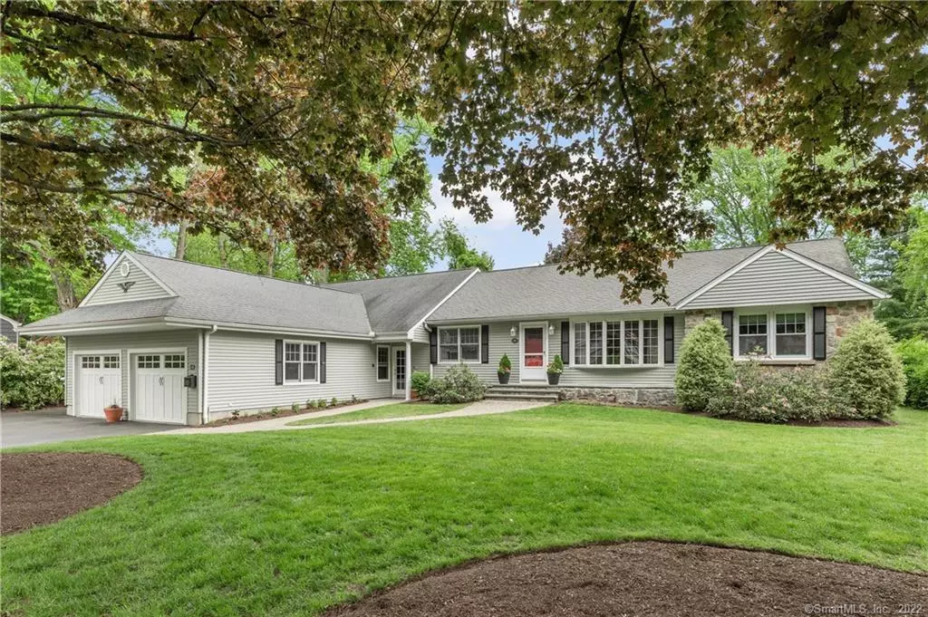 Trumbull, CT 06611,68 Woodridge Circle