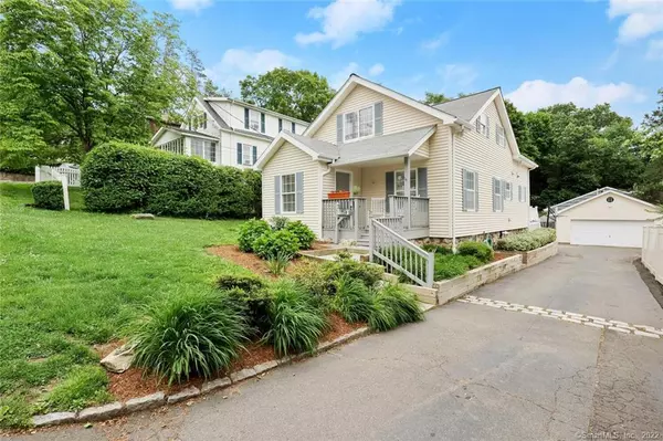 58 Elizabeth Avenue, Stamford, CT 06907
