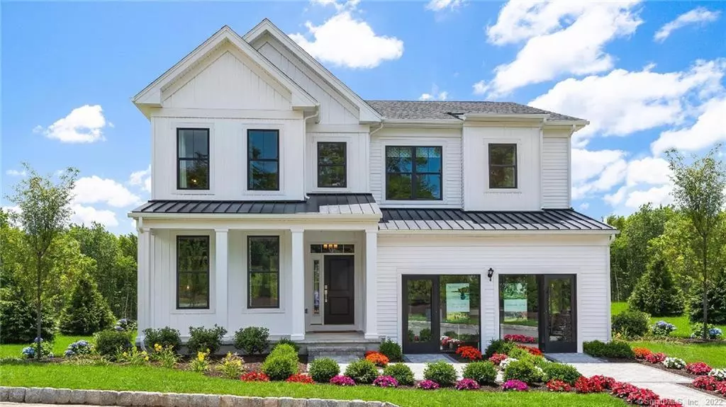 Trumbull, CT 06611,1 Enclave Drive #1