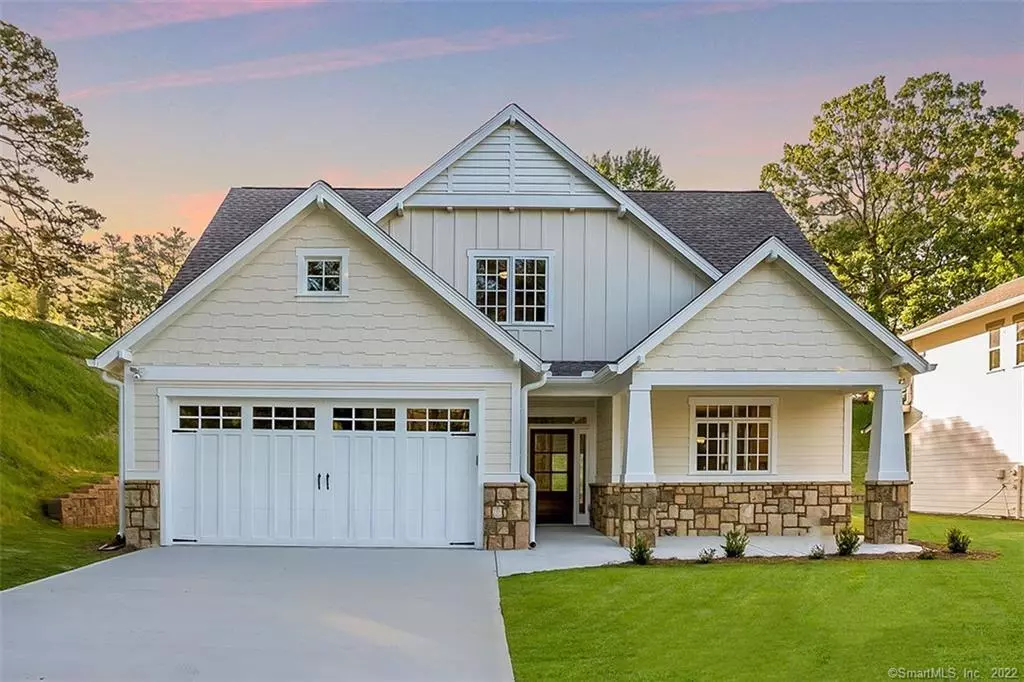 East Hampton, CT 06424,0002-7 Edgewater Circle