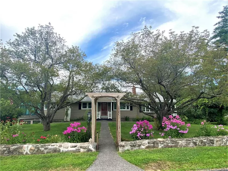 35 Emmons Lane, North Canaan, CT 06018