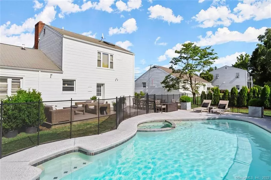 140 Courtland Avenue, Stamford, CT 06902